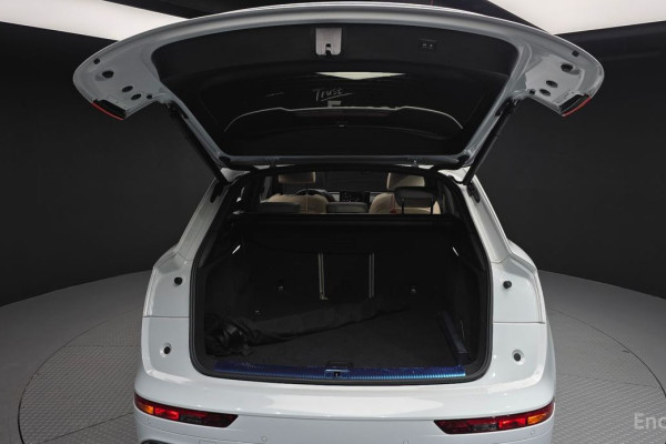 2021 Audi Q5 с пробегом 130 691 км