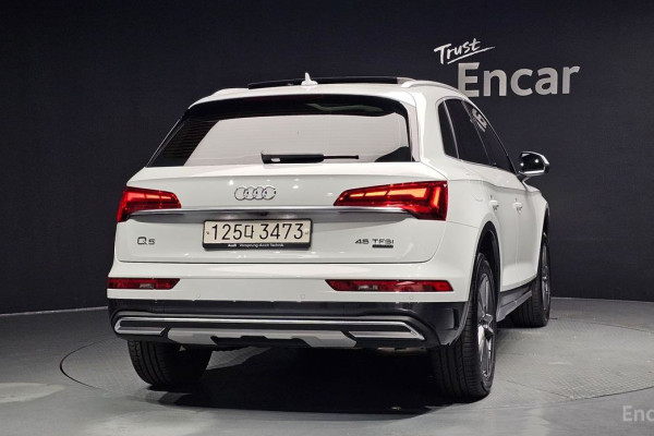 2022 Audi Q5 с пробегом 7 815 км