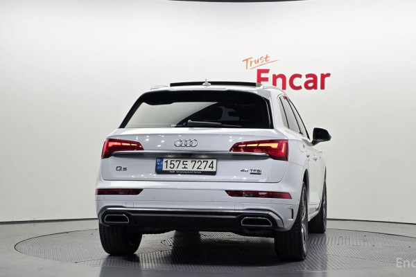 2021 Audi Q5 с пробегом 54 068 км