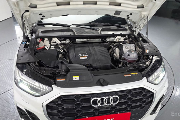 2021 Audi Q5 с пробегом 54 068 км