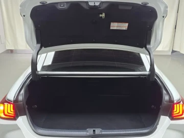 2022 Lexus ES с пробегом 60 536 км