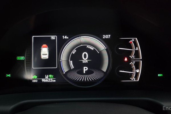 2022 Lexus ES с пробегом 96 622 км