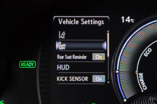 2022 Lexus ES с пробегом 96 622 км