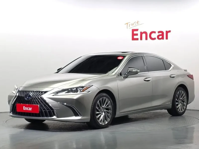 2022 Lexus ES с пробегом 78 888 км