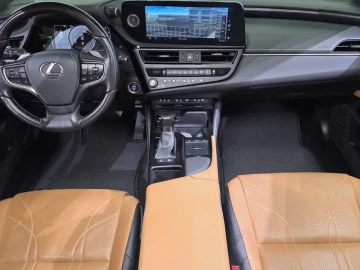 2022 Lexus ES с пробегом 78 888 км