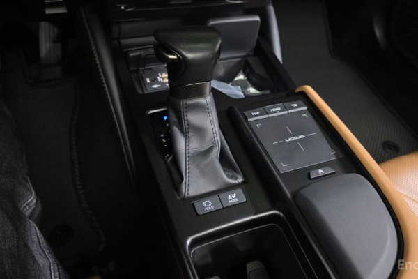 2022 Lexus ES с пробегом 78 888 км