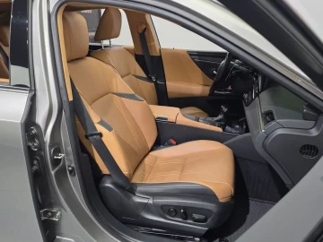 2022 Lexus ES с пробегом 78 888 км