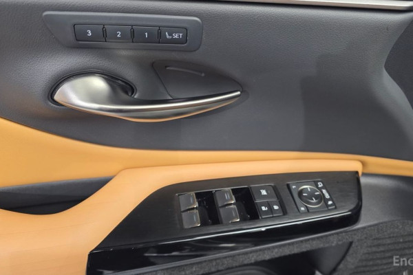 2022 Lexus ES с пробегом 78 888 км