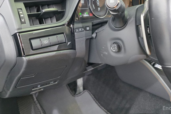 2022 Lexus ES с пробегом 78 888 км