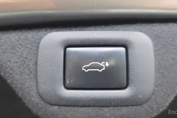 2022 Lexus ES с пробегом 78 888 км