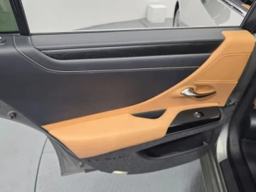 2022 Lexus ES с пробегом 78 888 км