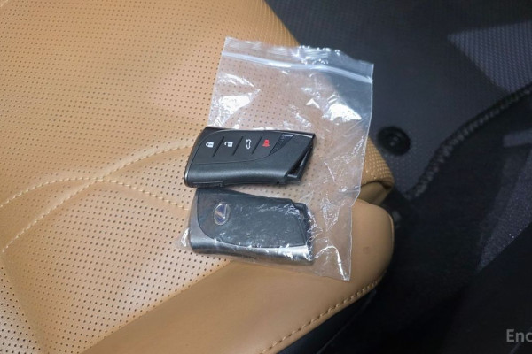 2022 Lexus ES с пробегом 78 888 км