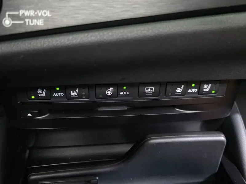 2022 Lexus ES с пробегом 78 888 км