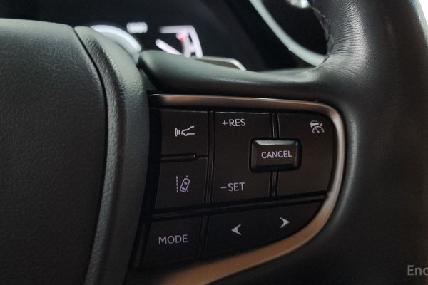 2023 Lexus ES с пробегом 65 670 км