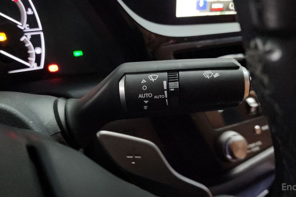 2023 Lexus ES с пробегом 65 670 км