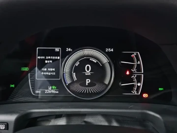 2022 Lexus ES с пробегом 22 696 км