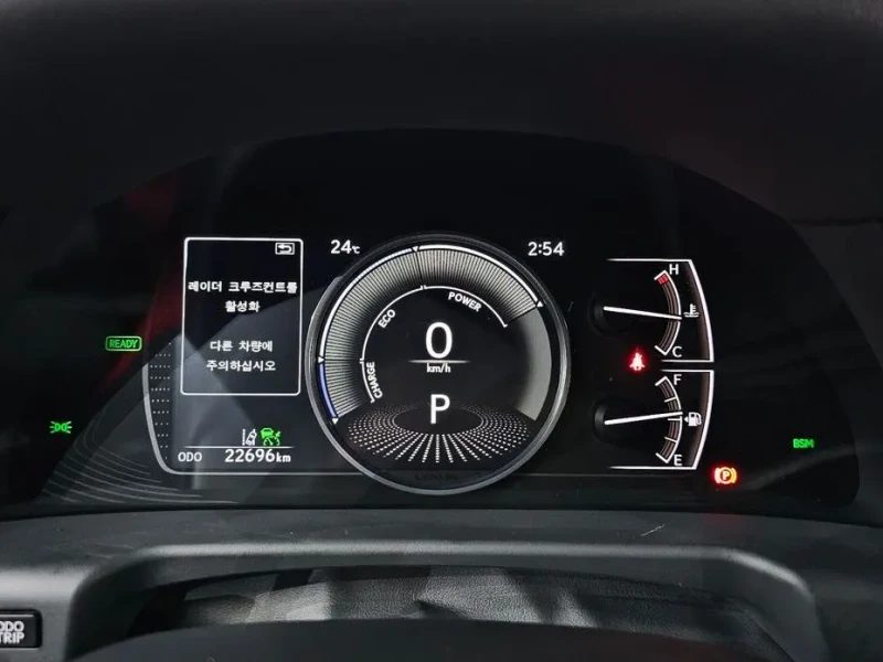 2022 Lexus ES с пробегом 22 696 км