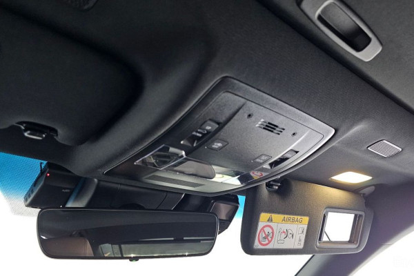 2022 Lexus ES с пробегом 22 696 км