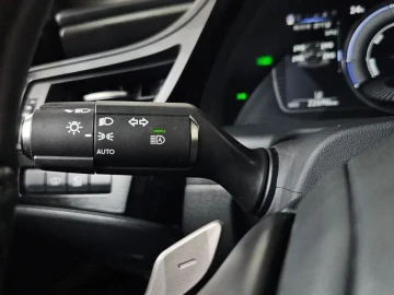 2022 Lexus ES с пробегом 22 696 км