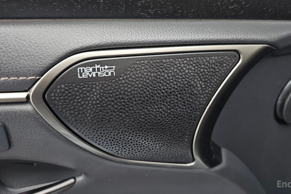 2022 Lexus ES с пробегом 22 696 км