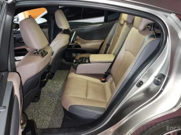 2023 Lexus ES с пробегом 43 462 км