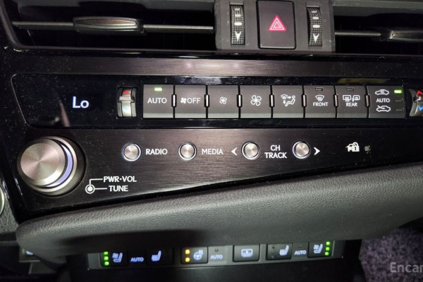 2023 Lexus ES с пробегом 43 462 км