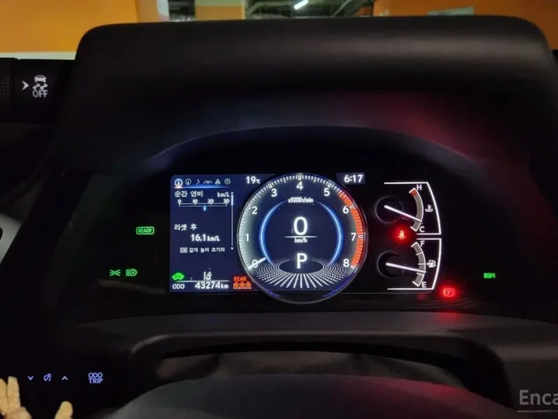 2023 Lexus ES с пробегом 43 462 км