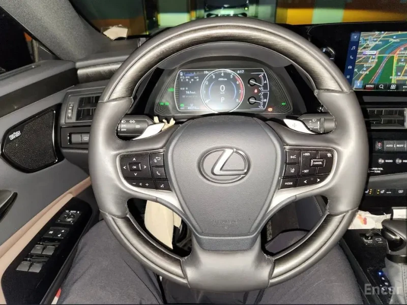 2023 Lexus ES с пробегом 43 462 км