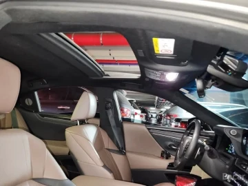 2023 Lexus ES с пробегом 43 462 км