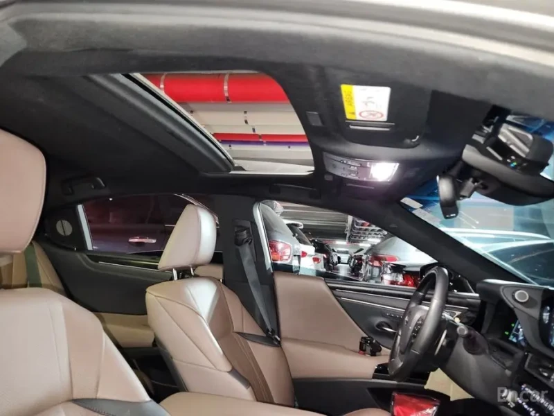 2023 Lexus ES с пробегом 43 462 км