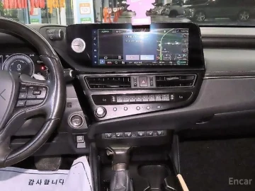 2023 Lexus ES с пробегом 65 651 км