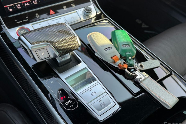 2021 Audi S8 с пробегом 59 000 км