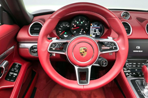 2022 Porsche 718 Spyder с пробегом 13 711 км