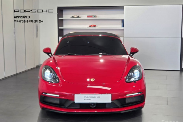 2023 Porsche 718 Spyder с пробегом 9 775 км