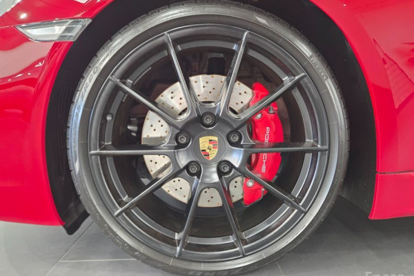 2023 Porsche 718 Spyder с пробегом 9 775 км