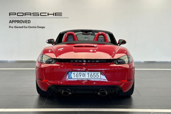 2021 Porsche Boxster с пробегом 17 167 км