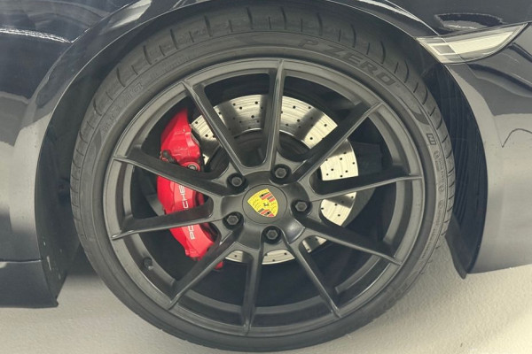 2021 Porsche 718 Spyder с пробегом 47 980 км