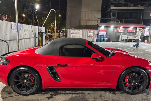 2021 Porsche 718 Spyder с пробегом 21 500 км