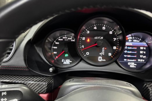 2021 Porsche 718 Spyder с пробегом 21 500 км