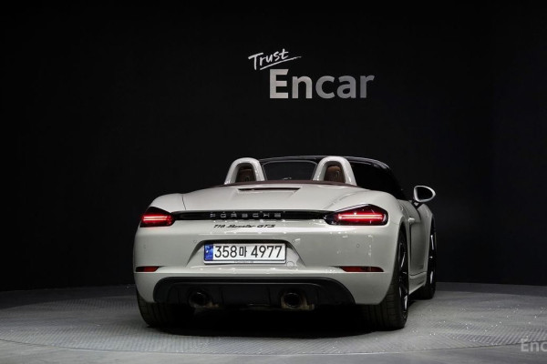 2023 Porsche Boxster с пробегом 15 972 км