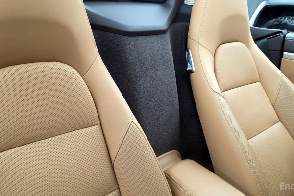 2023 Porsche Boxster с пробегом 15 972 км