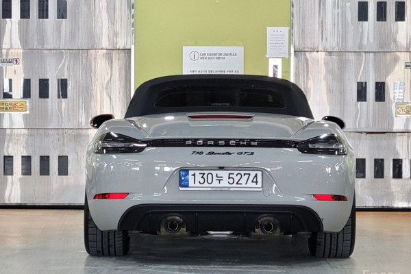 2022 Porsche Boxster с пробегом 10 400 км