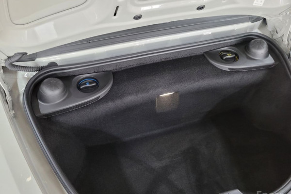 2022 Porsche Boxster с пробегом 10 400 км