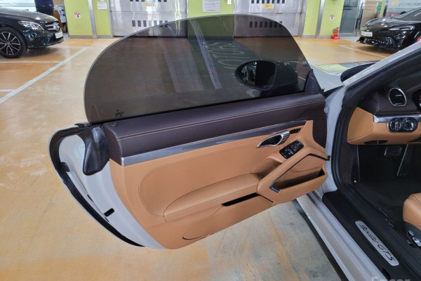 2022 Porsche Boxster с пробегом 10 400 км