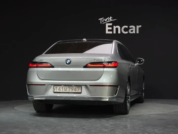 2023 BMW 7 серии с пробегом 79 080 км