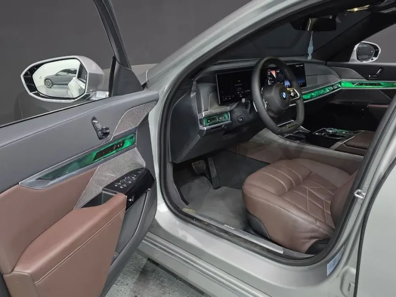 2023 BMW 7 серии с пробегом 79 080 км