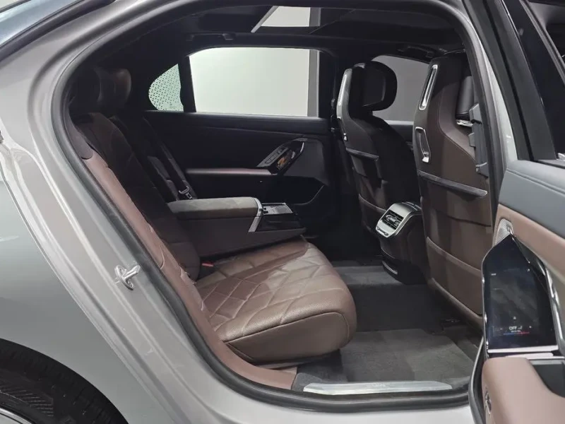 2023 BMW 7 серии с пробегом 79 080 км