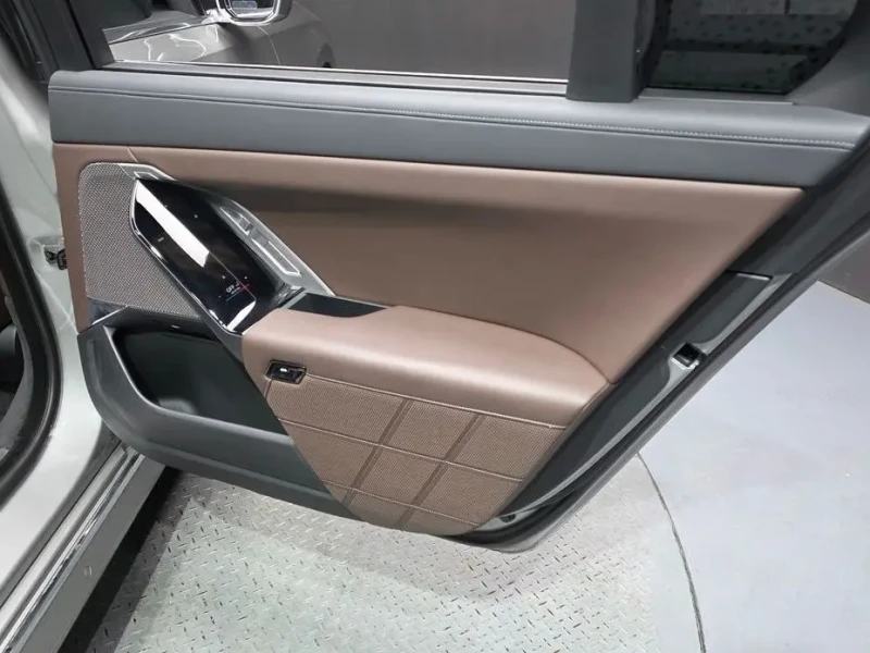 2023 BMW 7 серии с пробегом 79 080 км