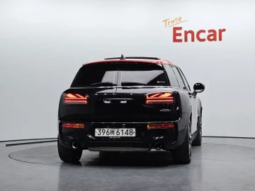 2022 Mini Clubman с пробегом 37 670 км