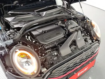 2022 Mini Clubman с пробегом 37 670 км